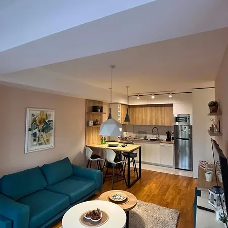 Lazaro Urban Apartment *