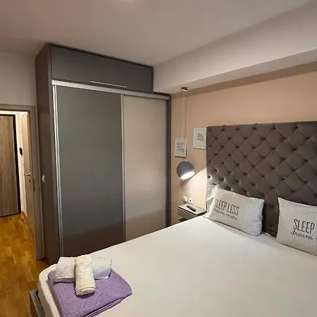 Apartment Lazaro Urban *